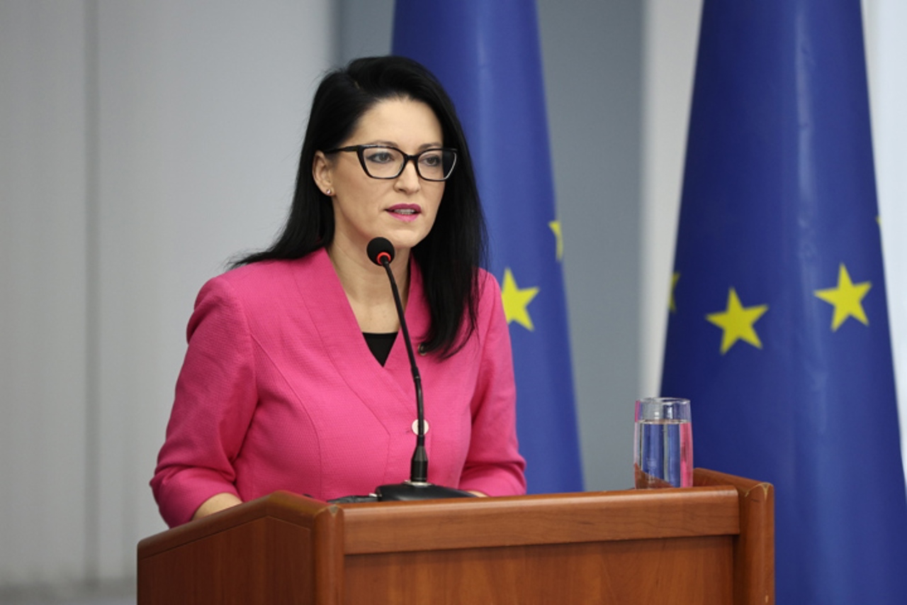 Mai multe locuri de muncă și creșe, combaterea muncii la negru și servicii sociale consolidate: prioritățile MMPS pentru 2026