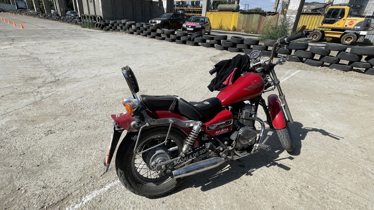 Практический экзамен для получения прав на вождение мотоцикла временно приостановлен