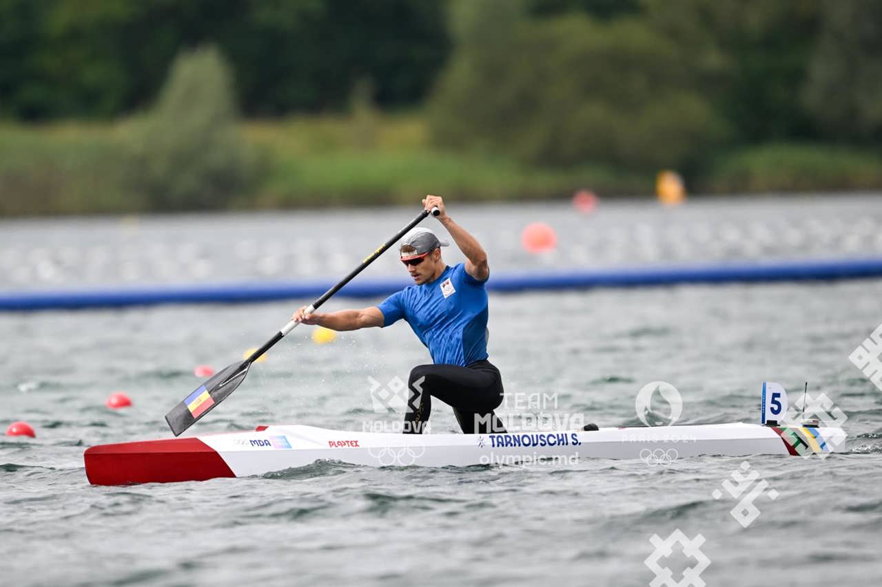 Moldovan canoeist Serghei Tarnovschi wins the bronze medal at the Olympic Games