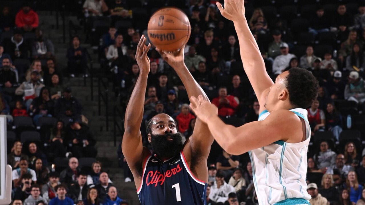 Baschetbalistul american James Harden a atins o nouă bornă impresionantă în cariera sa