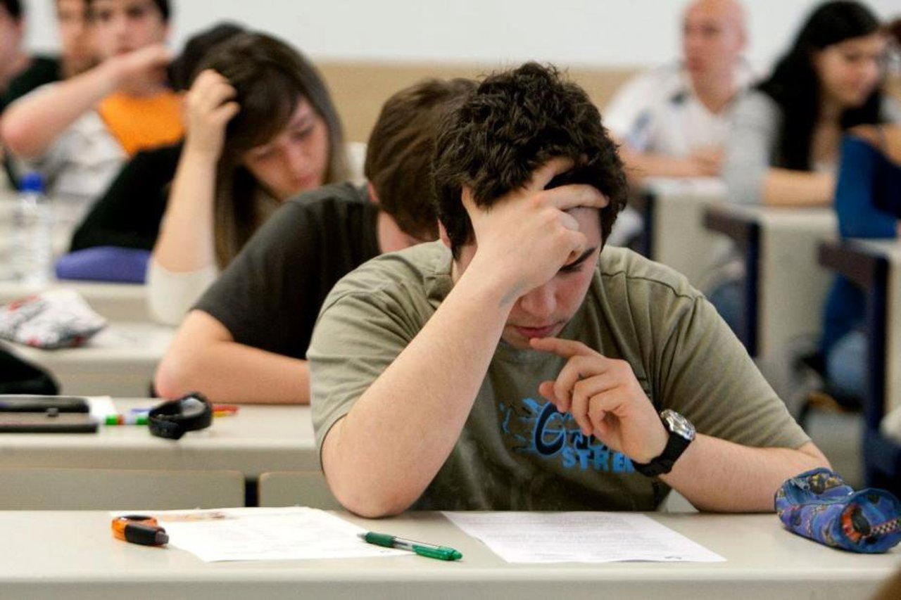 Sesiunea suplimentară la BAC: peste 200 de tineri au susținut proba la limba română