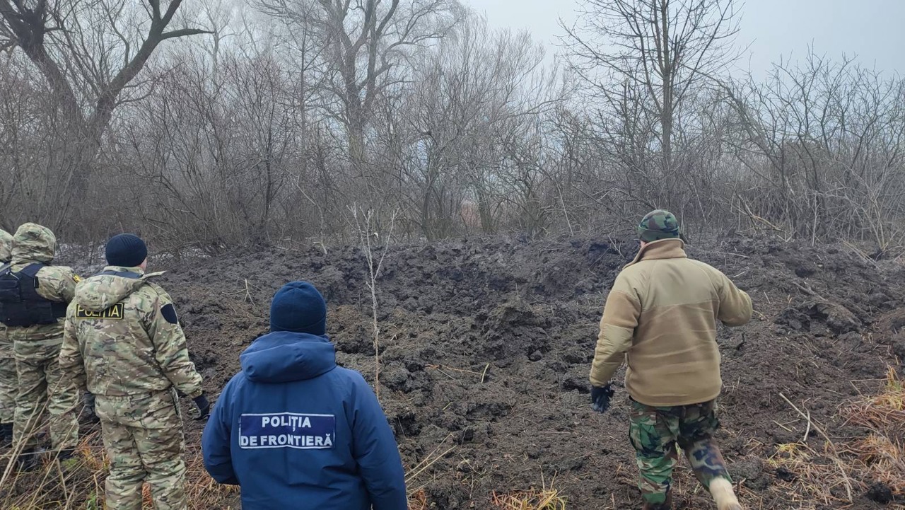 Cele 80 de kg de explozibil al rachetei au fost detonate în siguranță