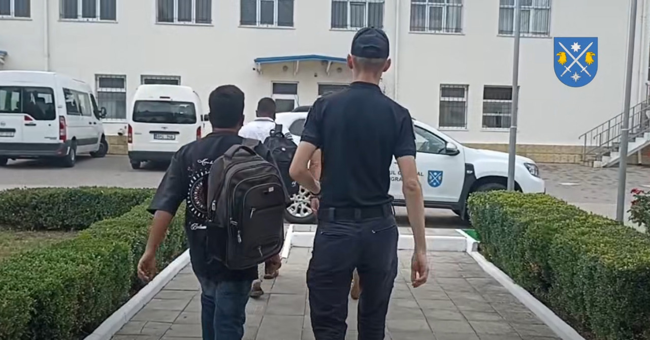 Doi cetățeni străini, implicați într-un dosar de migrație ilegală, expulzați din R. Moldova