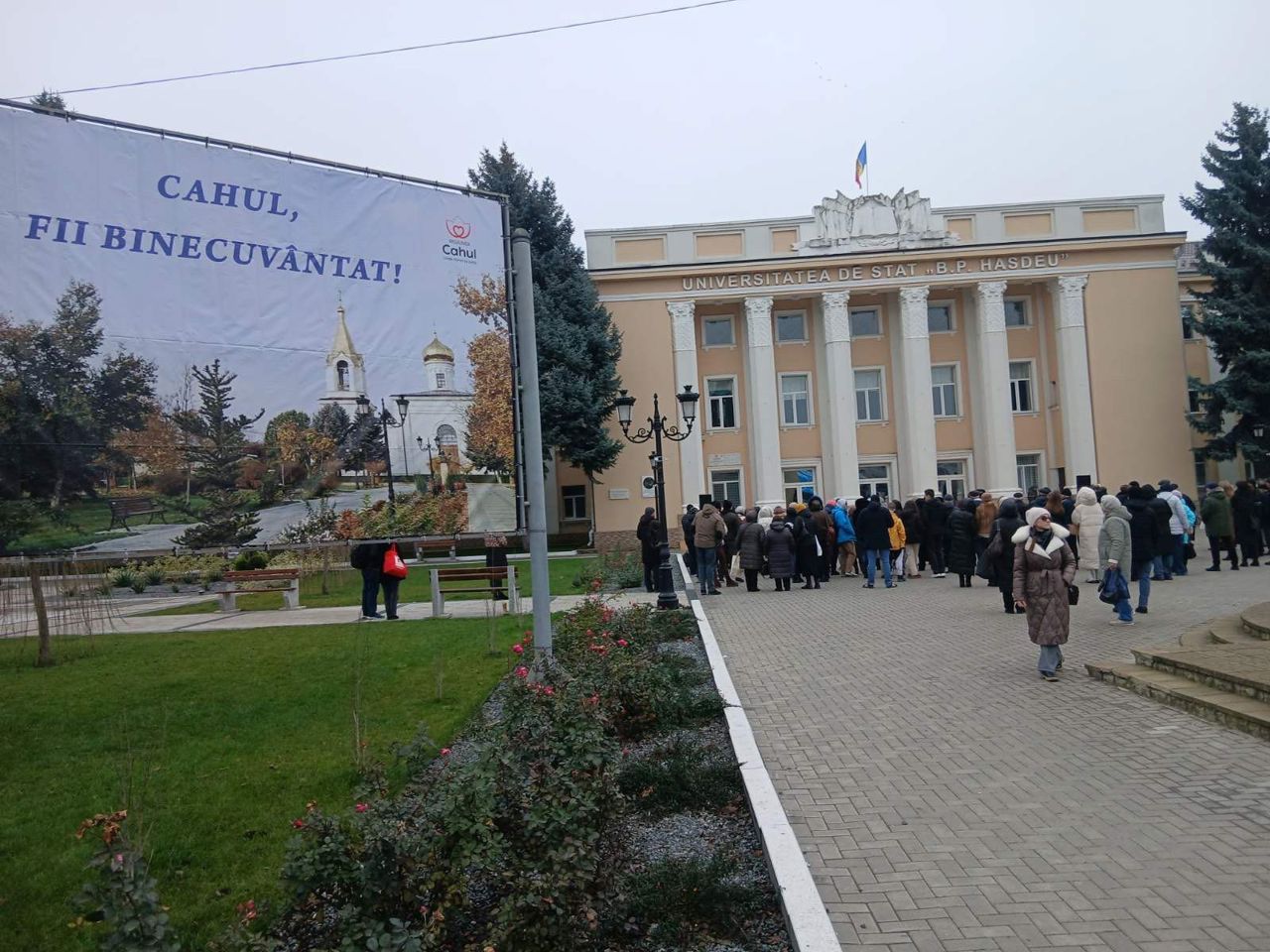 Cahul residents rally to protect "B.P. Hasdeu" University’s autonomy