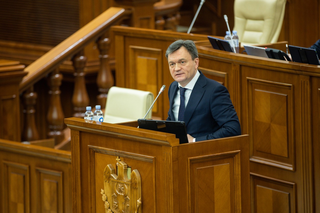 LIVE // Dorin Recean - in the plenary session of the Parliament. The Prime Minister requests the extension of the state of emergency in the Republic of Moldova for another 60 days