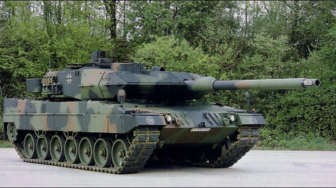 Six Leopard tanks promised by Spain have left for Ukraine