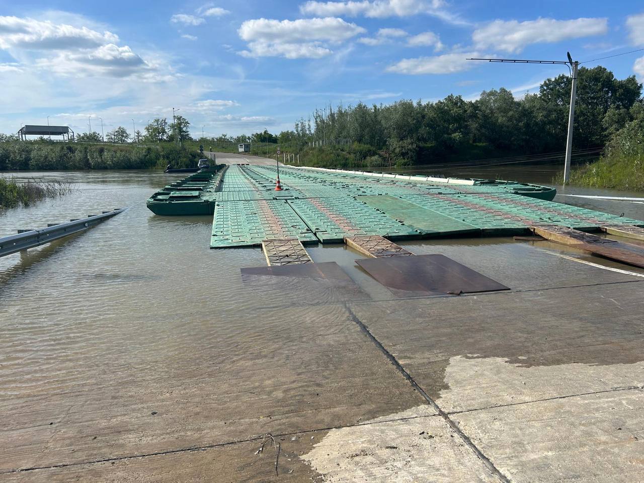 Traffic at Leova customs temporarily suspended due to rising levels of the Prut