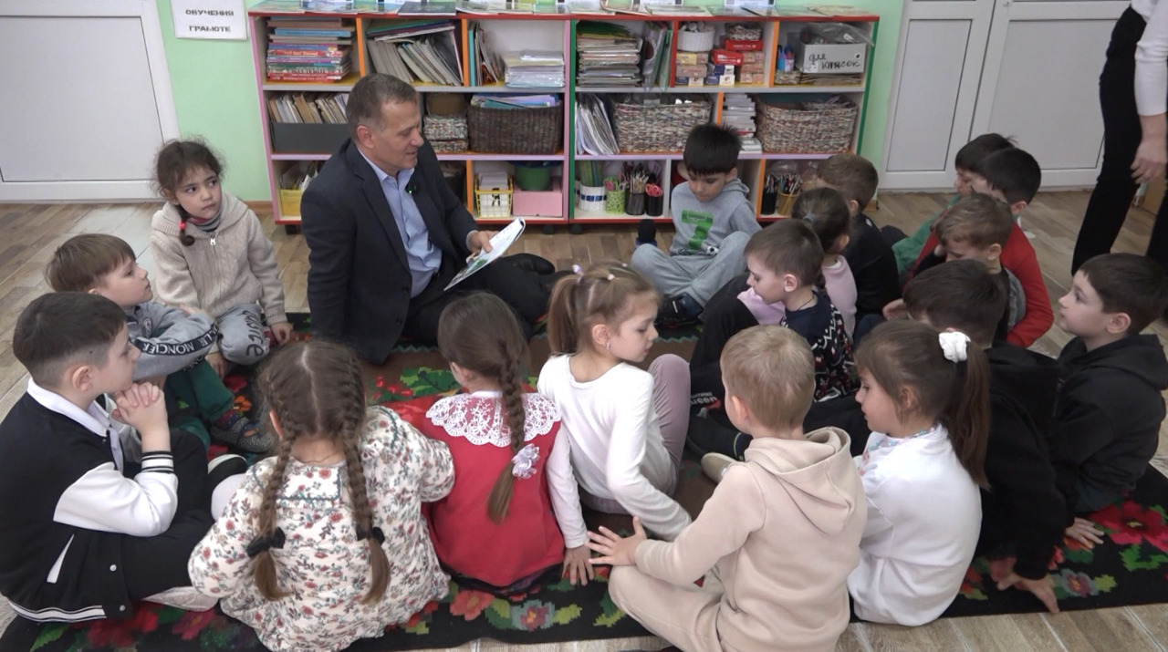 Campania „Citim împreună” promovează lectura și tradițiile găgăuze în grădinițele din autonomie