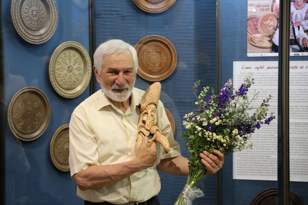 Wood, soul, passion: Victor Pelin's artistry celebrated