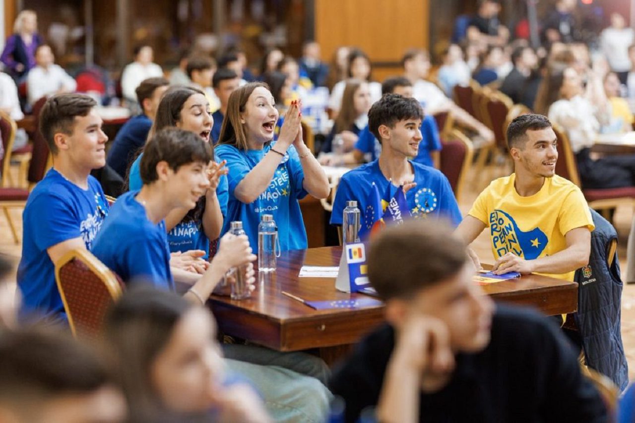 “EuroQuiz Moldova 2026”: Final week for grades 9–12 registration