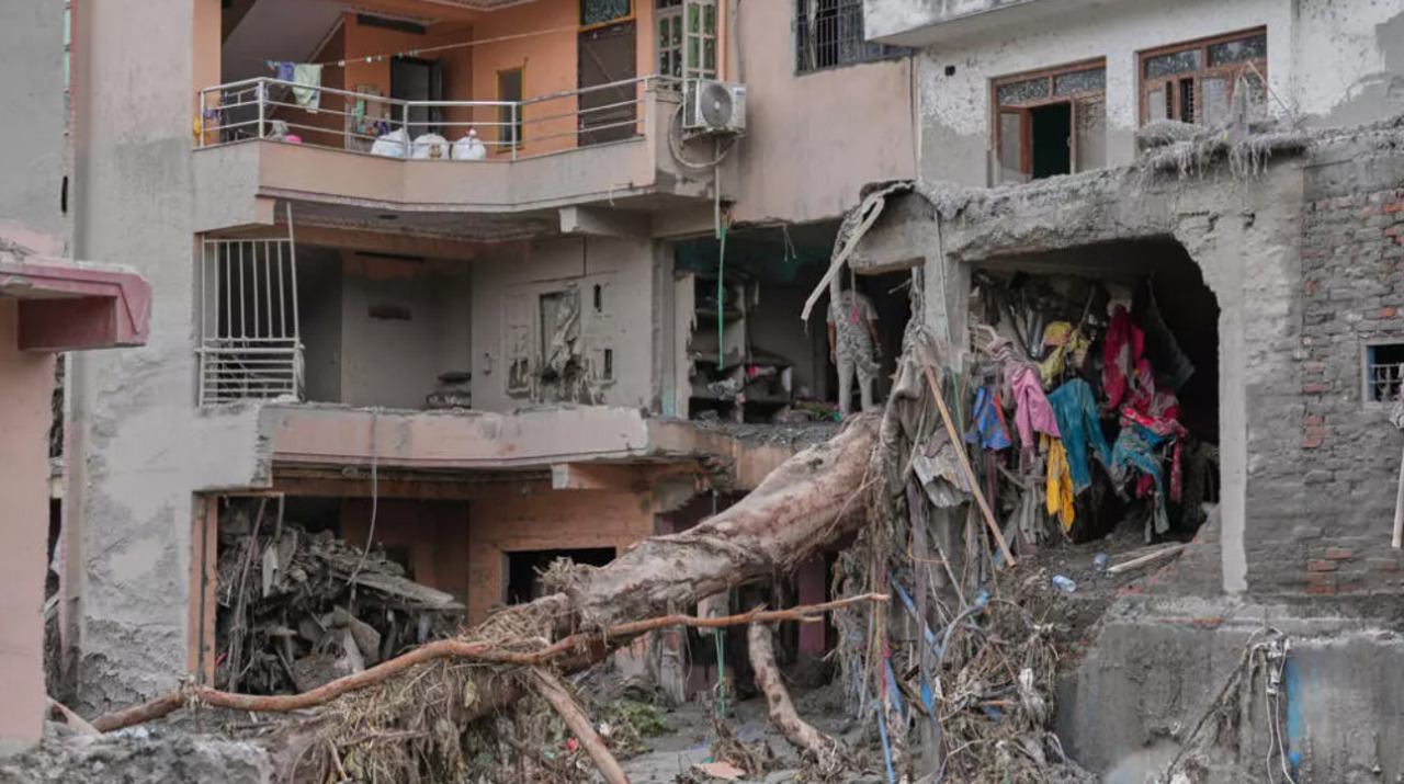 Bilanț dramatic în Nepal și China: 682 de morți și aproape 3.000 de dispăruți în urma inundațiilor