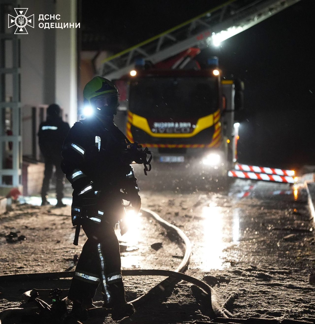 Odesa, sub atac: o persoană rănită și distrugeri la infrastructura critică