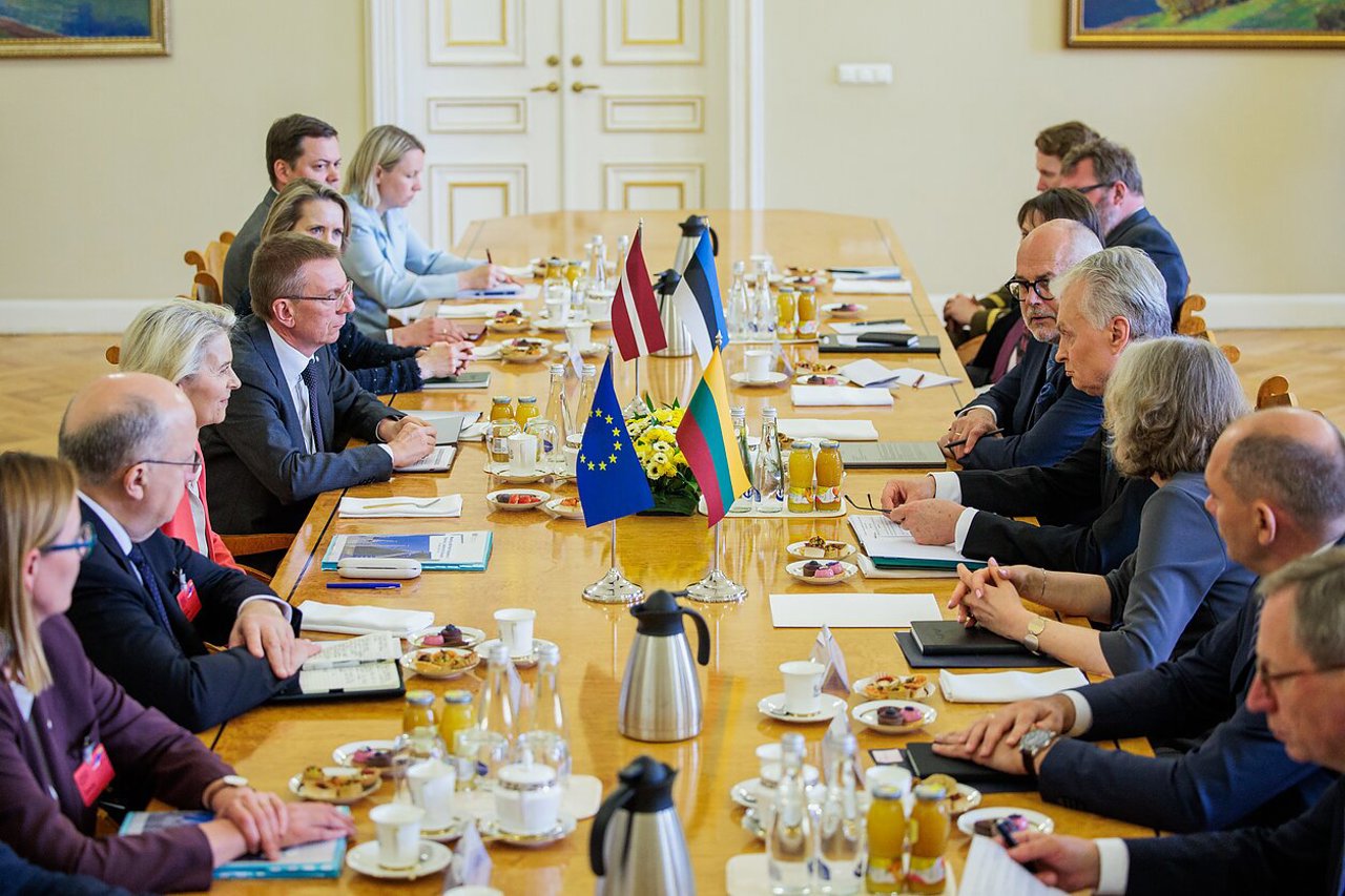 Corespondență Dan Alexe | UE la Vilnius și apărarea balticilor în fața Rusiei 