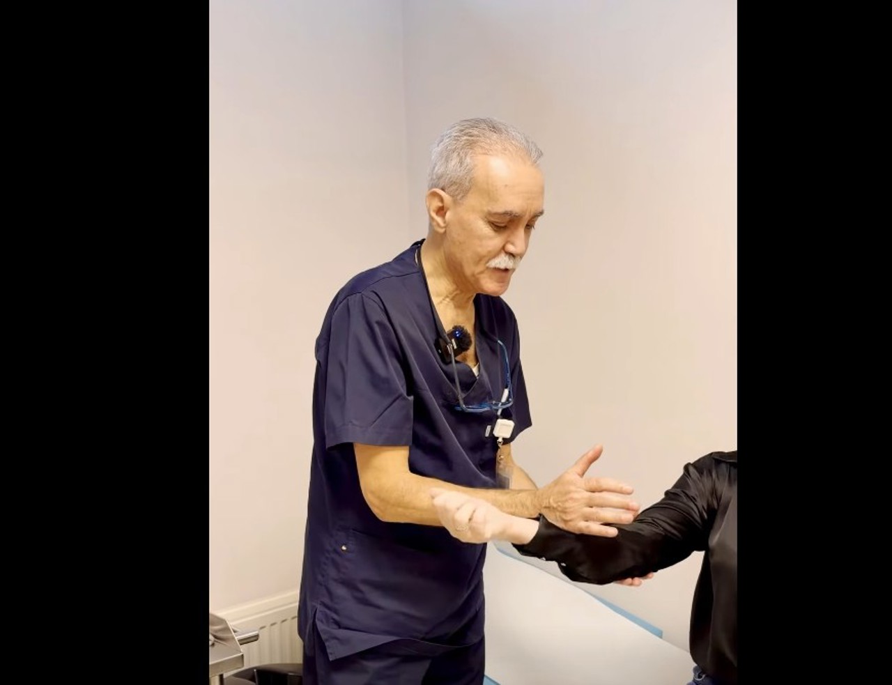 Medic originar din Turcia, care lucrează de 12 ani în R. Moldova: „Îmi place totul aici”