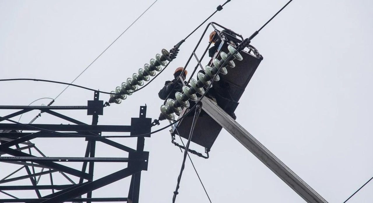 Numărul persoanelor rămase fără electricitate în regiunea Odesa a scăzut de la 1,5 milioane până la 300 de mii