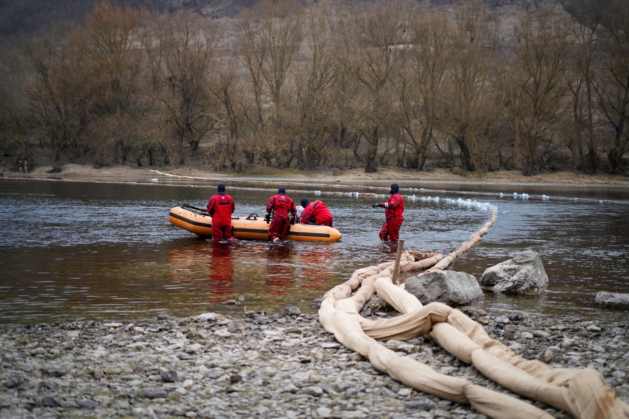 Criza de pe Nistru, audieri în Parlament: Sute de persoane mobilizate și 21 de baraje instalate