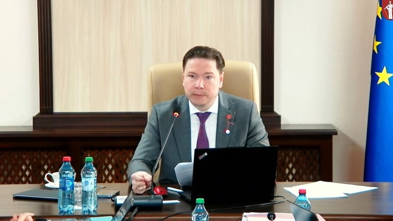 Procesul lui Ion Creangă, acuzat de trădare de patrie, va fi reluat după demisia judecătoarei Arina Ialanji