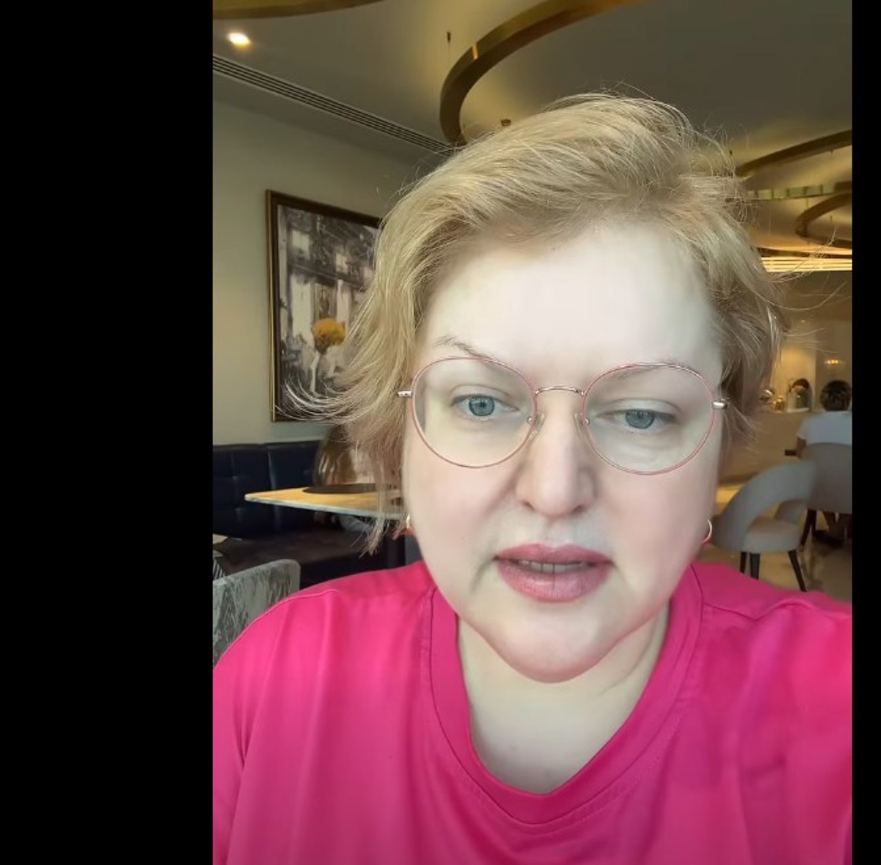 Moldovan woman in Dubai: “Messages urged shelter—panic everywhere”