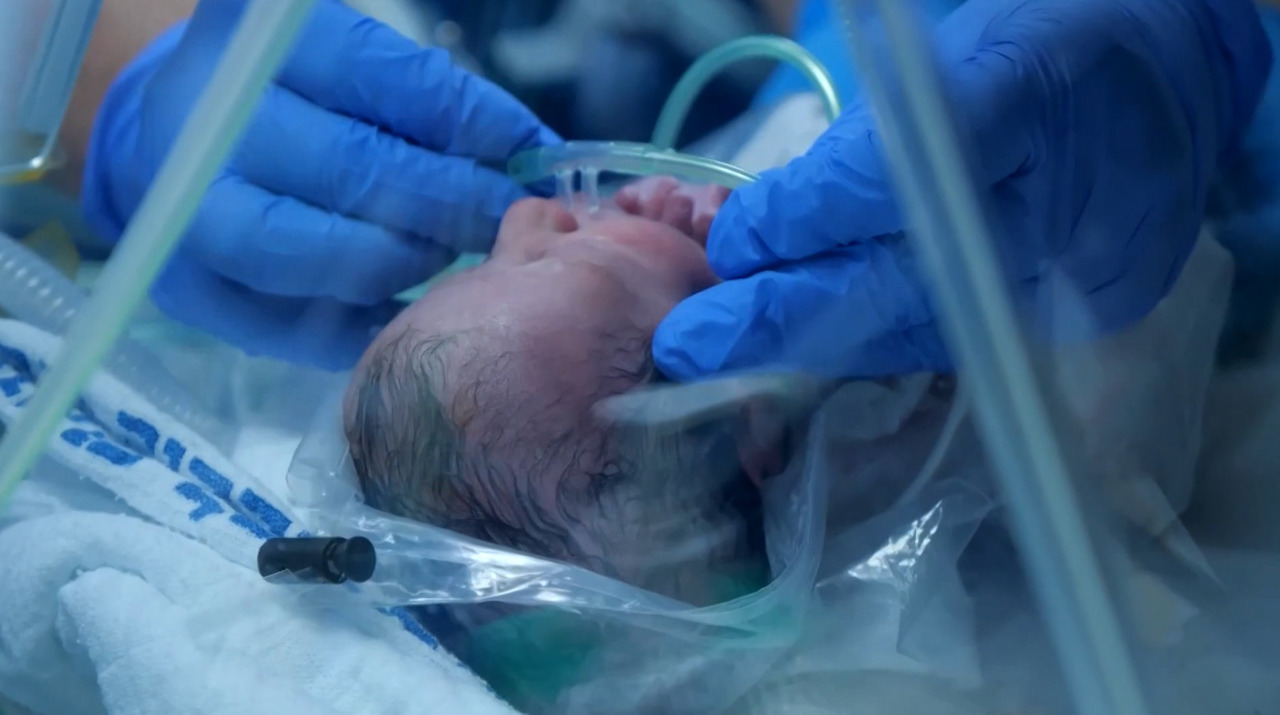 Haifa hospital: Triplets born in wartime bunker