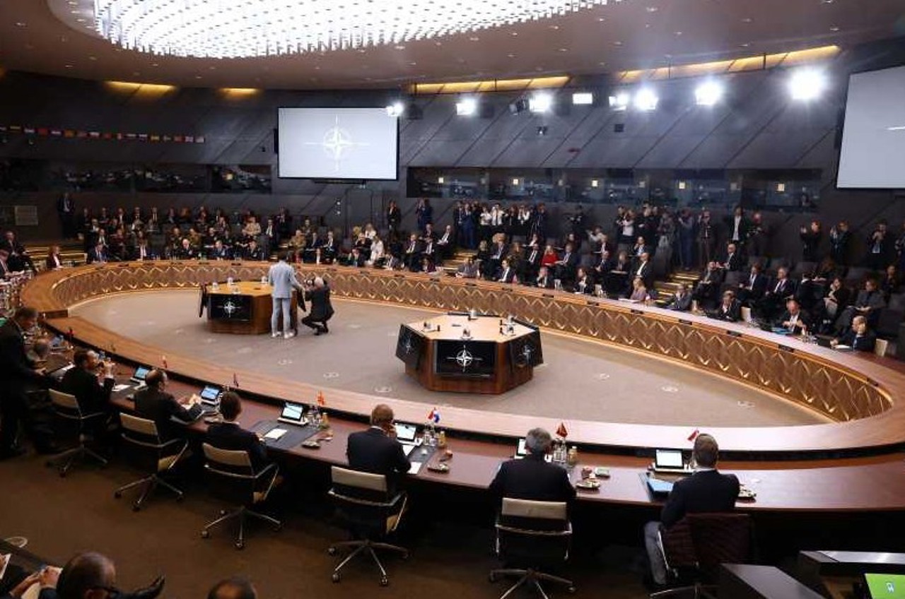 Încă un miliard de dolari, ajutor militar oferit Ucrainei de statele membre ale NATO