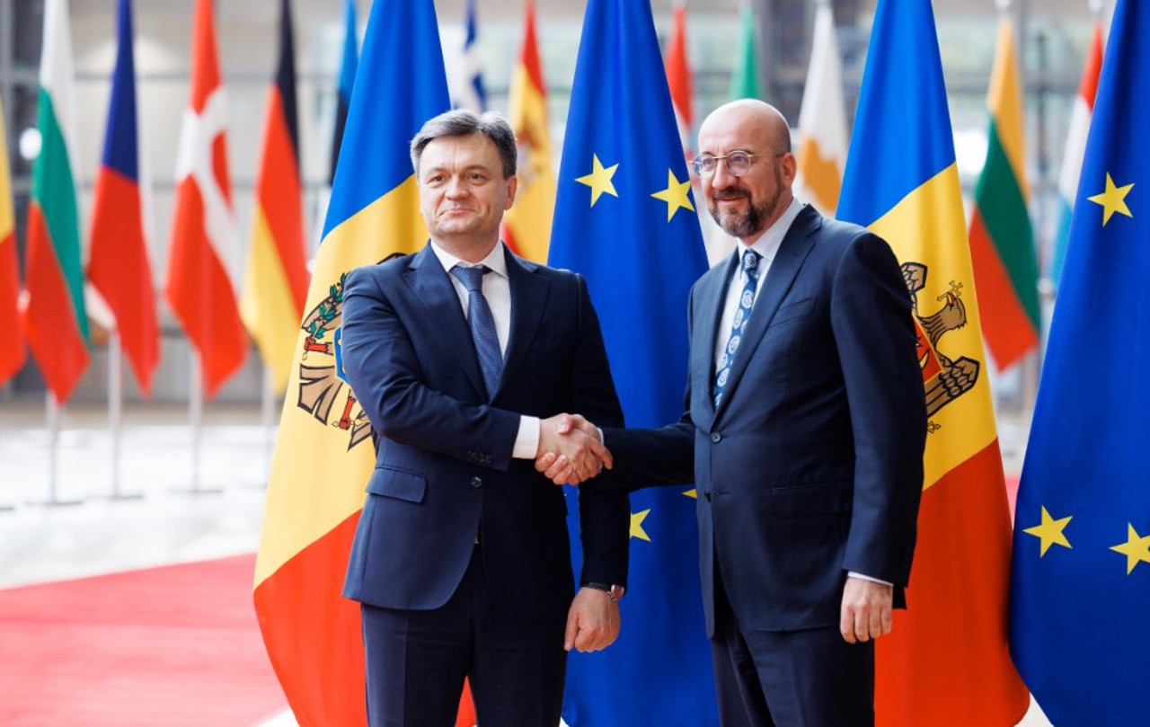 UE își reafirmă sprijinul pentru Republica Moldova. Charles Michel și Dorin Recean au avut o întrevedere la Bruxelles