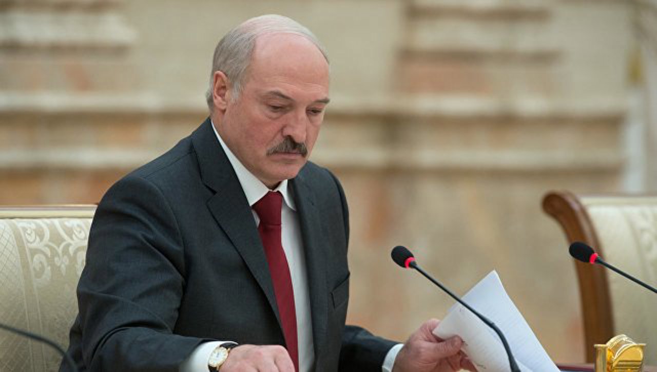 EU Parliament calls for arrest warrant for Lukashenko