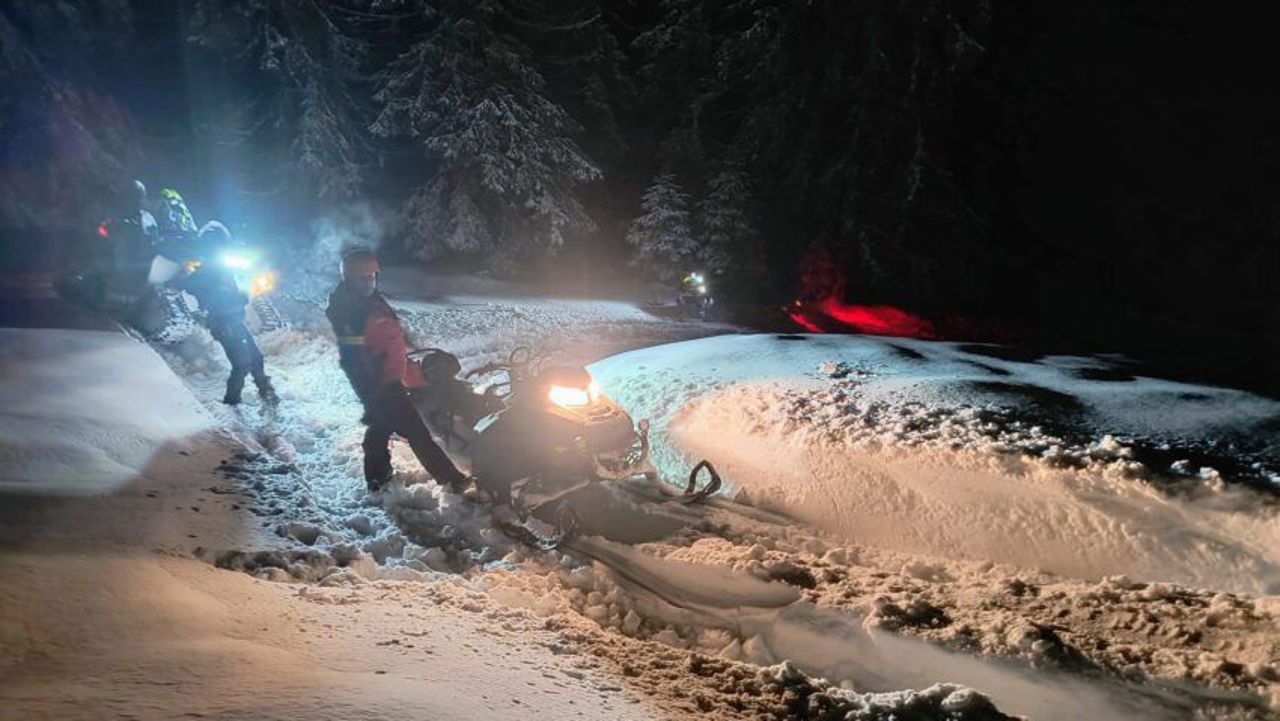 Tentativă periculoasă de traversare a munților: doi ucraineni, salvați în Maramureș