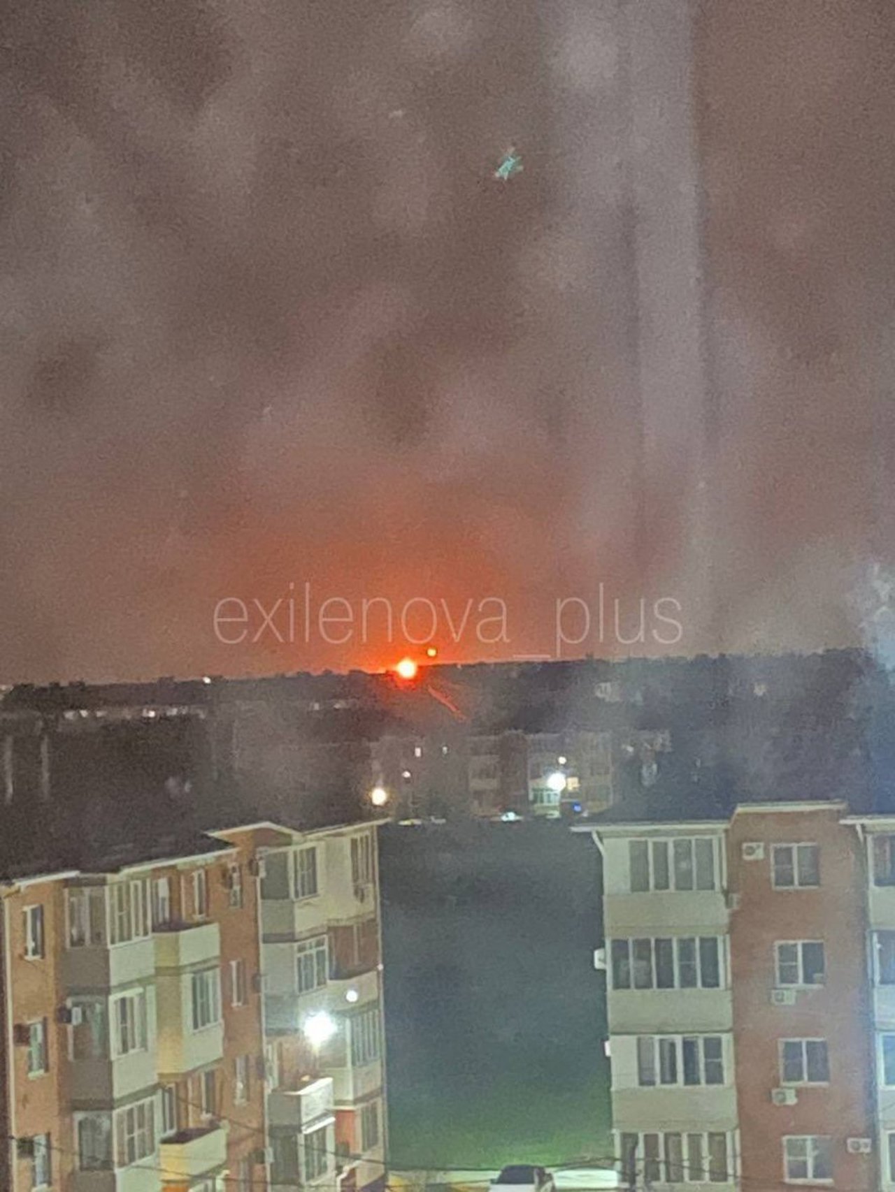 Drone ucrainene atacă rafinăria Afipski și portul Kavkaz din Rusia, provocând incendii și pagube majore