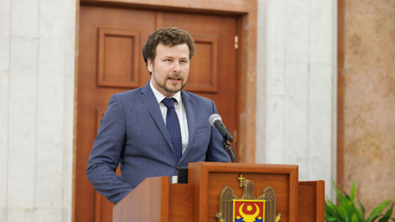 Moldovan education minister announces new program to support teachers