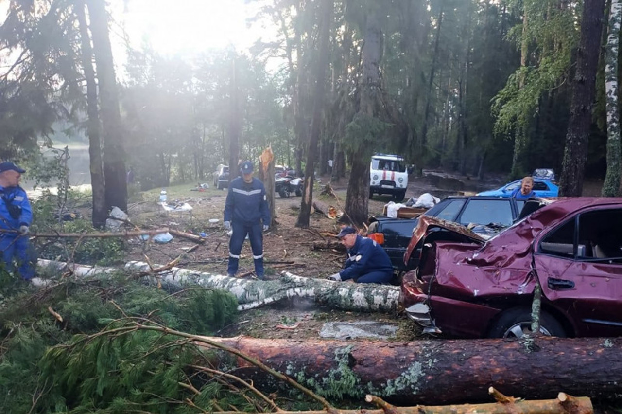 Russia storm: High winds kill 10 in central Volga region