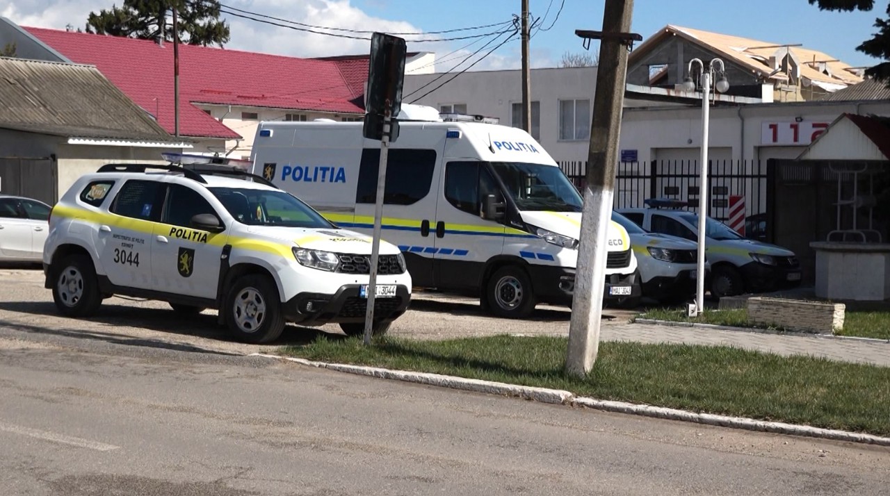 Focuri de armă la Edineț, în urma unui conflict între vecini 