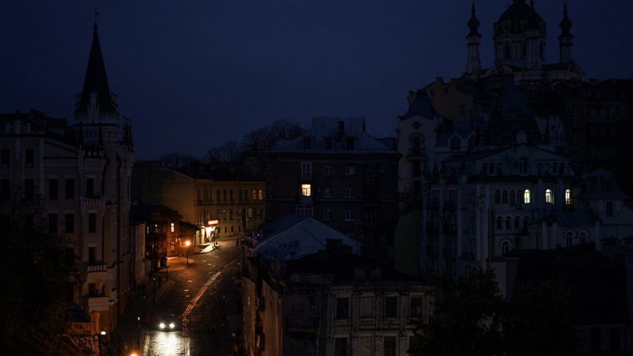 Blackout masiv în Ucraina: Kievul, Harkovul și Poltava au rămas fără curent electric după atacurile rusești 