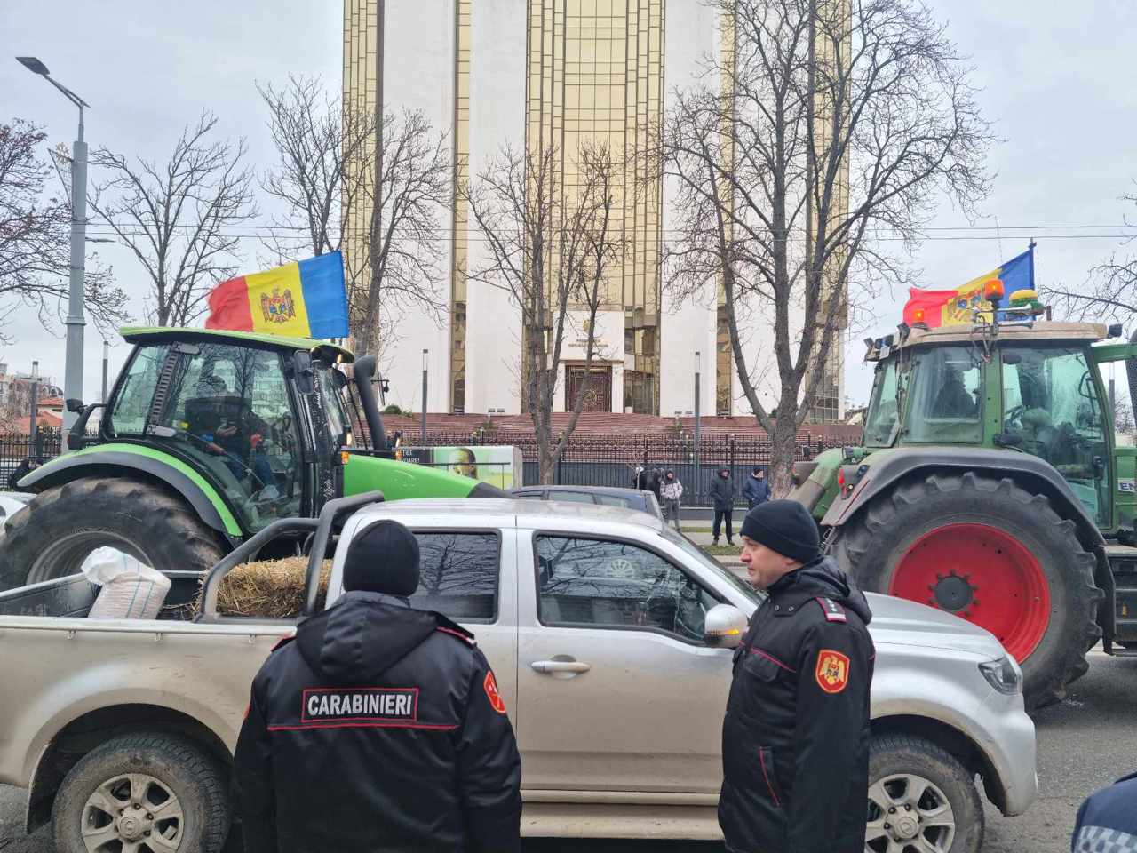 Акция протеста фермеров в центре столицы в фотографиях