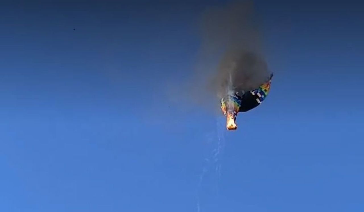 Cel puțin opt morți după ce un balon cu aer cald a luat foc în aer în Brazilia