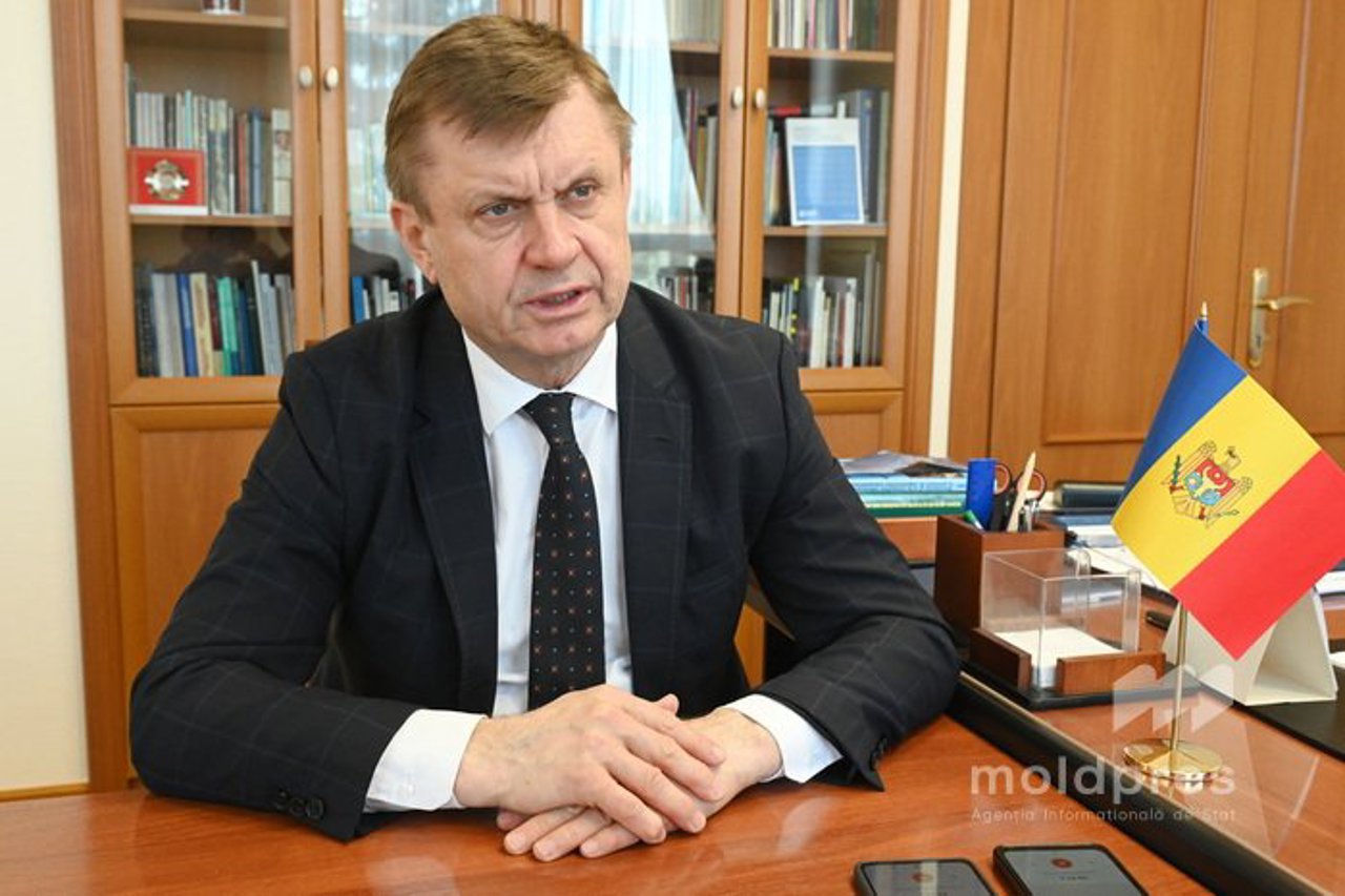 Reintegration and EU accession run in parallel, Chiveri