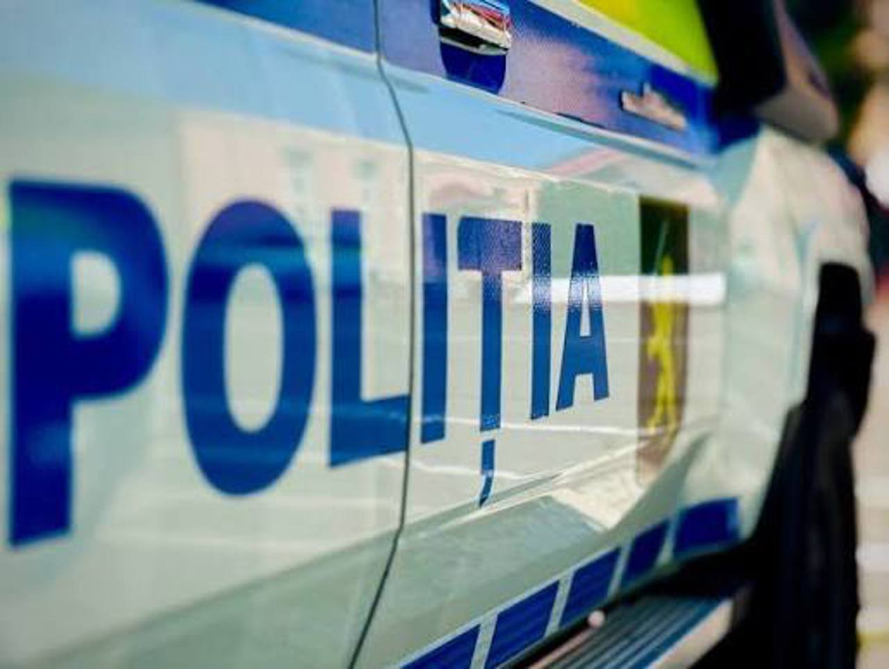 Patru suspecți, cercetați penal pentru că ar fi agresat sexual o tânără de 19 ani la Călărași 