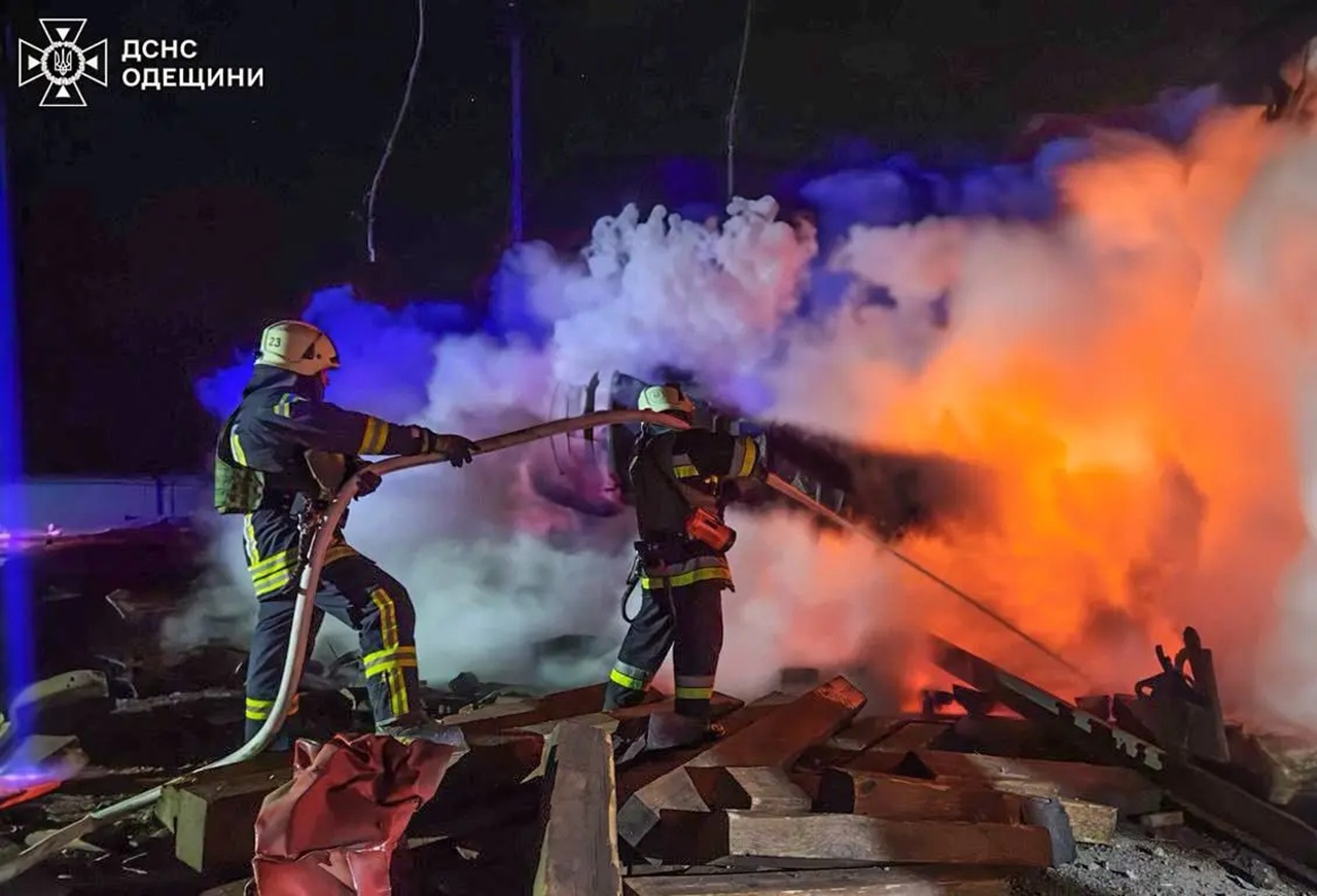 Ucraina, atacată din nou cu zeci de drone și rachete. Sunt victime la Zaporojie și Sumî 