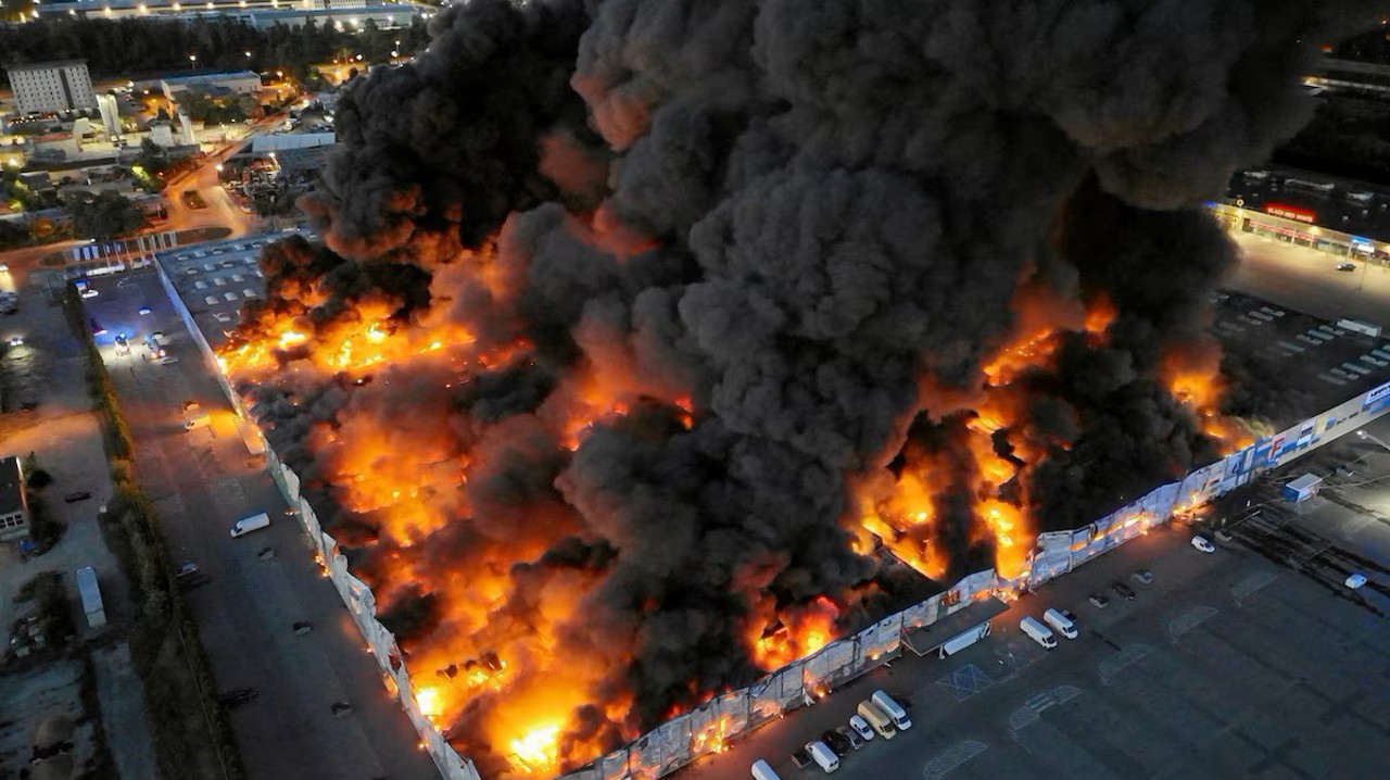 Consulatul rus de la Cracovia, închis după acuzațiile privind incendiul din Varșovia