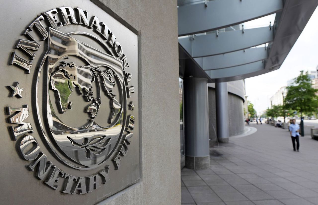 Global economy: IMF cites trade risks, urges policy action