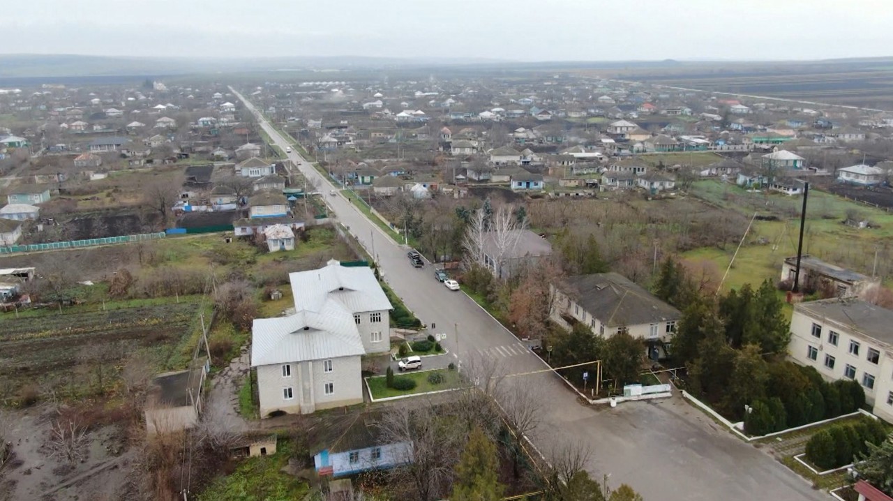 Un posibil referendum pentru revocarea primăriței din Hăsnășenii Mari. Localnicii au păreri împărțite