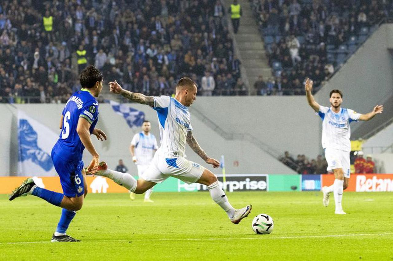 Universitatea Craiova a debutat cu o remiză în faza principală a Ligii Conferințelor UEFA 