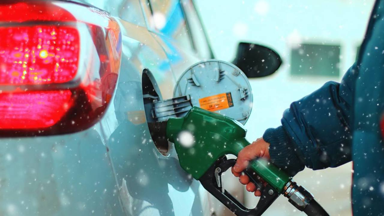 Gerul scoate la iveală probleme grave: motorina îngheață, șoferii plătesc reparații