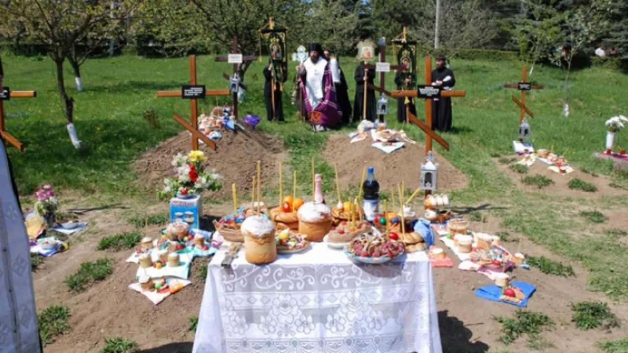 Priests urge quiet on Easter Sunday