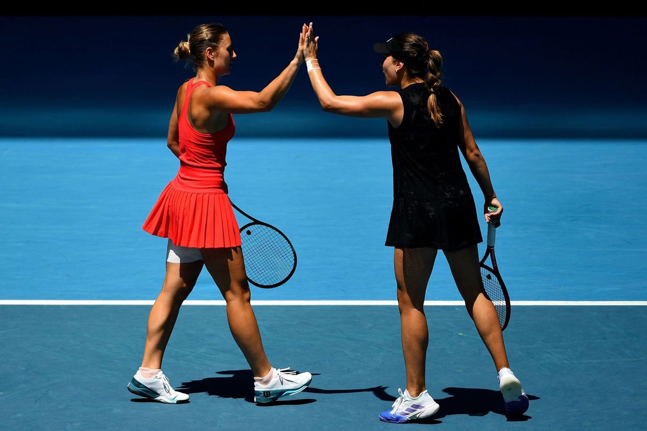 Габриэла Русе и Марта Костюк вышли в полуфинал Открытого чемпионата Австралии по теннису