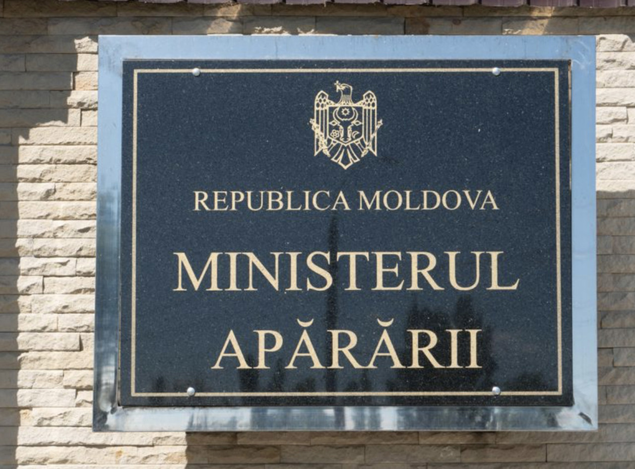 Ministerul Apărării dezminte informațiile apărute în spațiul public: „Solicitări de prezentare a persoanelor la centrele militar-teritoriale din țară nu s-au expediat”