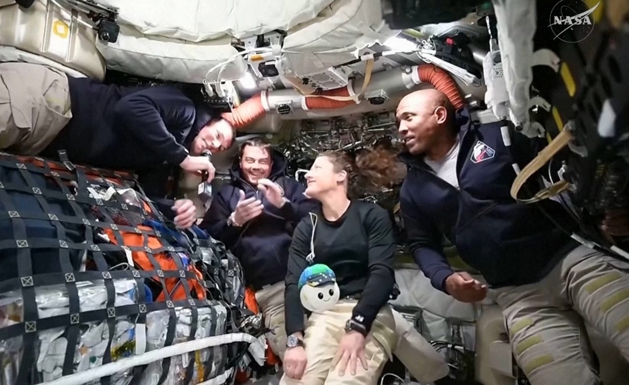 „Este un loc atât de minunat”: Impresiile cosmonauților din primul zbor spre Lună din ultimii 50 de ani