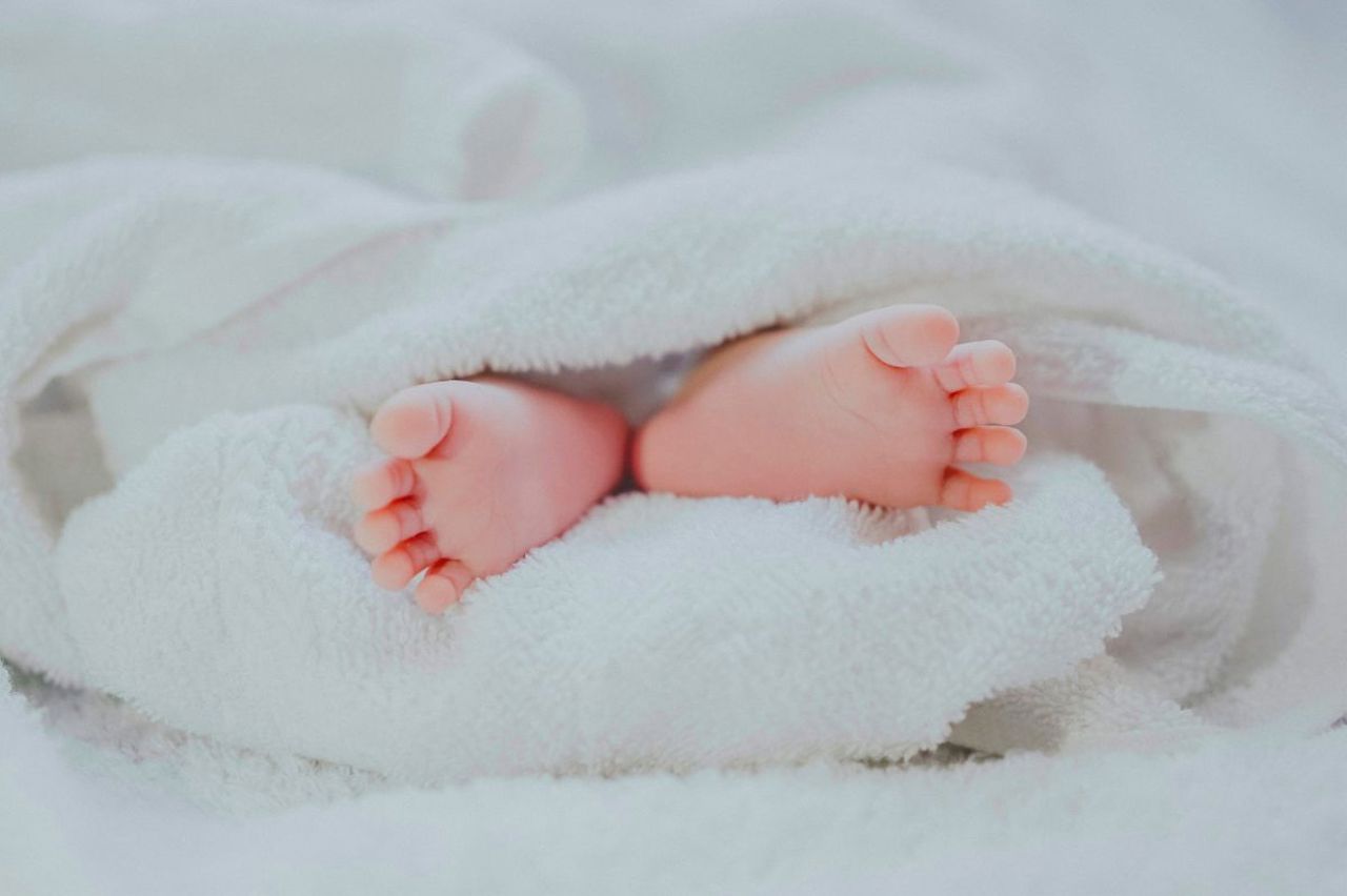 De la 850 de grame la 2.63 kg: Fetița născută prematur pe 9 mai a plecat acasă perfect sănătoasă 