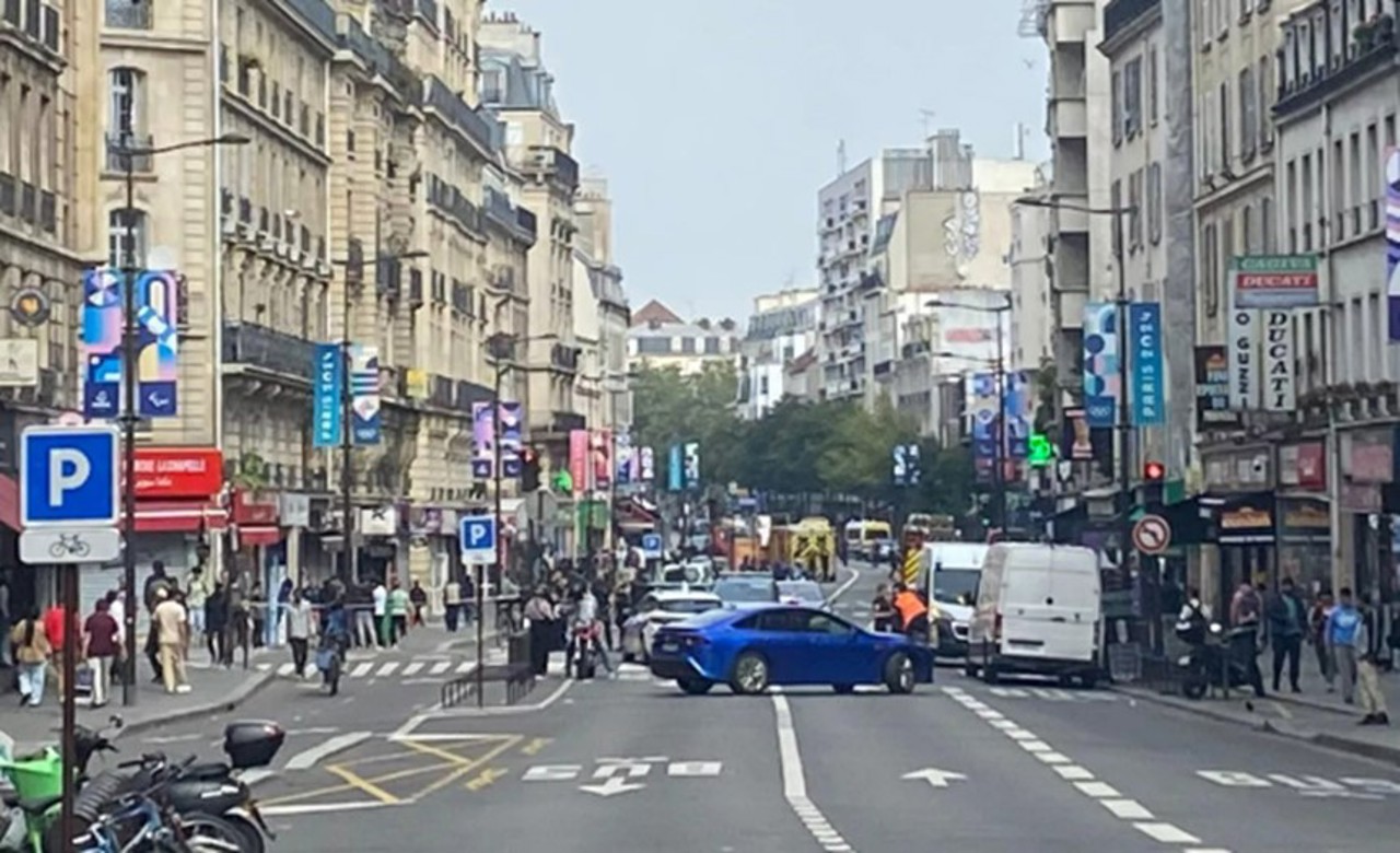 Incident violent în capitala Franței. Patru persoane au fost rănite într-o încăierare cu bâte, la Paris