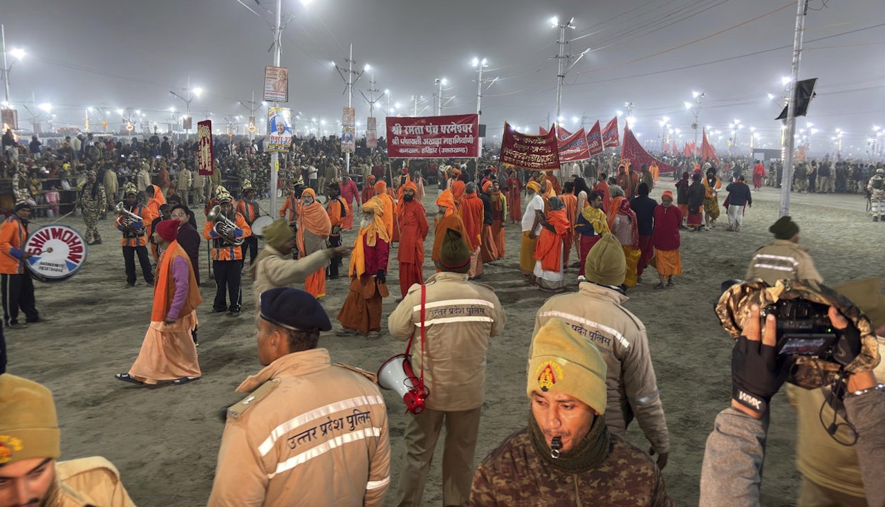 În India a început cel mai mare pelerinaj din lume. Ceremoniile religioase vor dura până la finalul lunii februarie