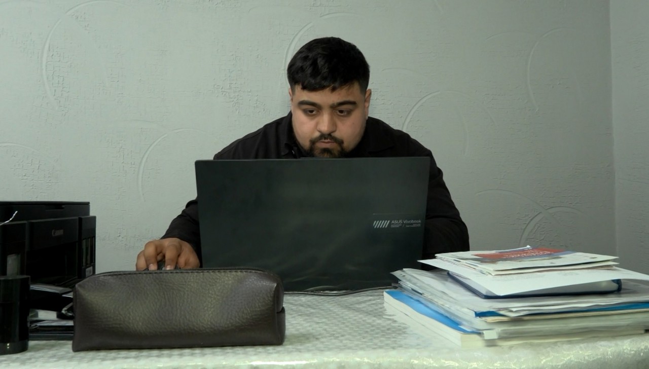 Exemplul unui tânăr de etnie romă, mediator comunitar în nordul țării